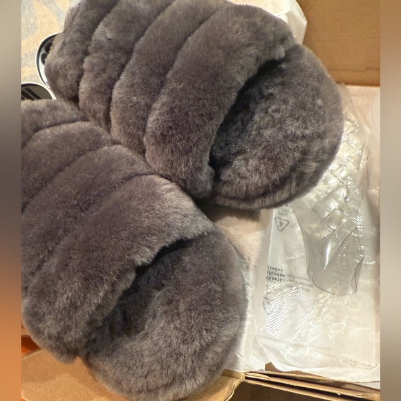 UGG Fluff Yeah Slides - Picture 7 of 8